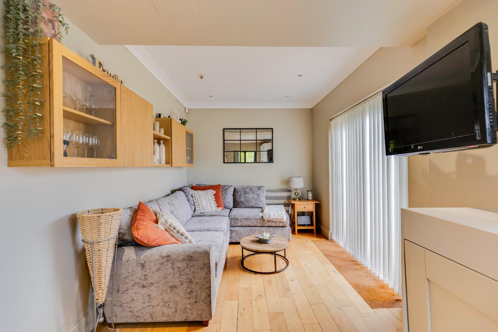 Robgill, Gwern Y Steeple Peterston-Super-Ely, Cardiff, South Glamorgan, CF5 6LG